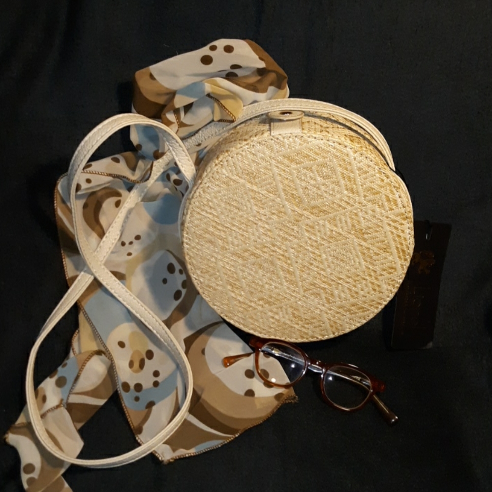 Lionel circle crossbody bag